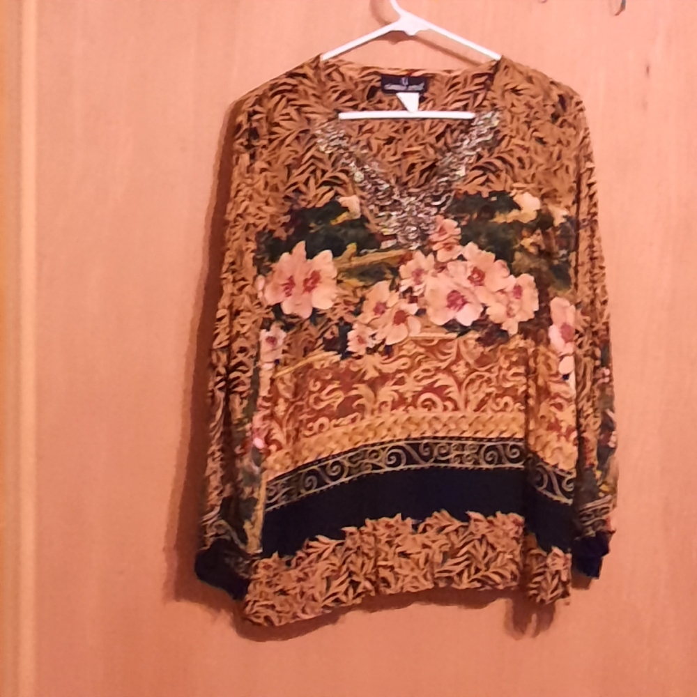 Carole little Size 14 blouse